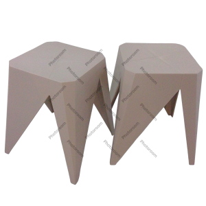 Asiento banquito de plástico.