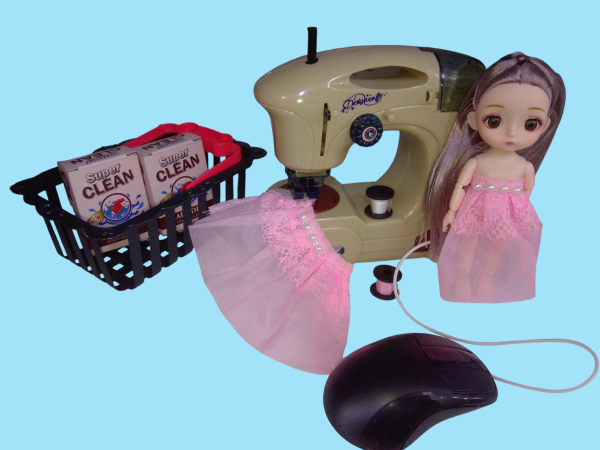 Juguete Máquina de coser ropita.