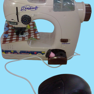 Juguete mini máquina de coser