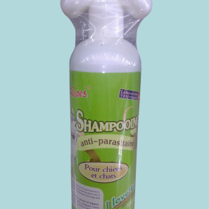 Shampoo para perros y gatos.