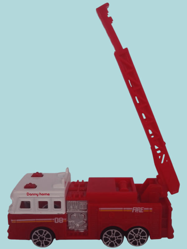 Carro de bomberos con escalera.