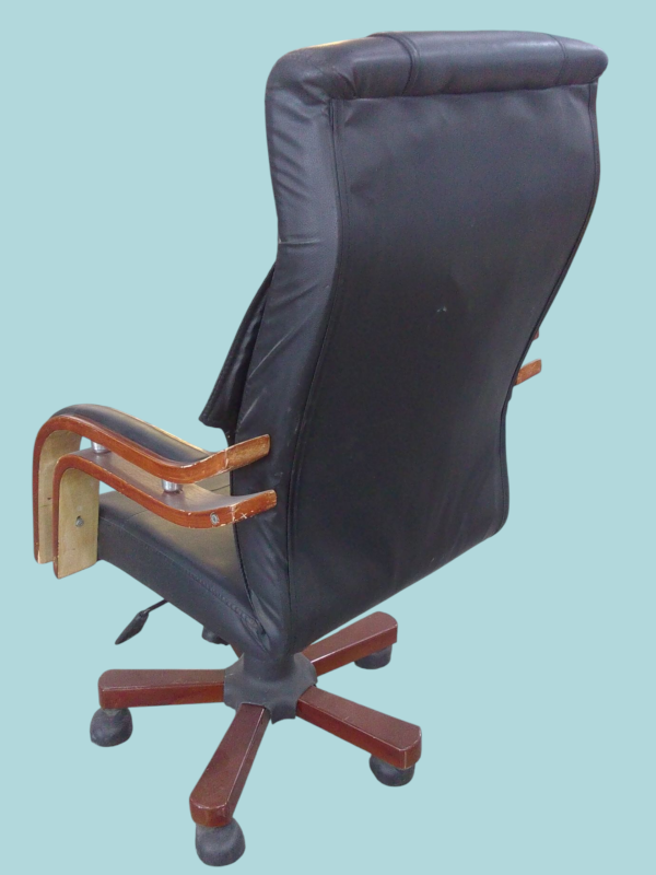 Silla giratoria reclinable para el jefe.