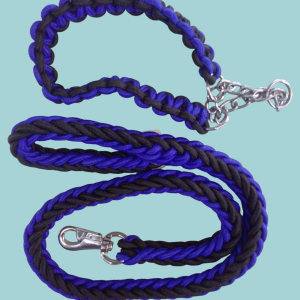 Collar con correa para mascotas.
