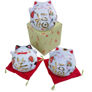 Adornos de decoración gato.