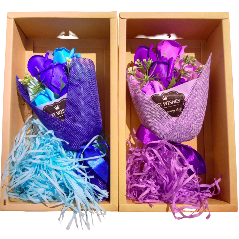 Estuche de regalo ramillete de rosas.