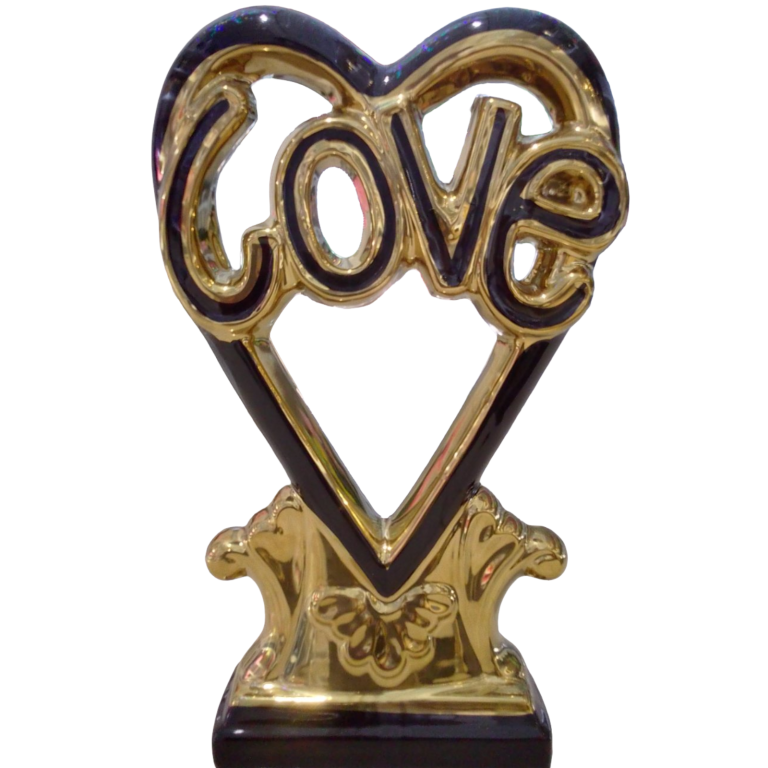 Adorno de porcelana. LOVE.