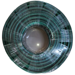 Manguera verde reforzada.