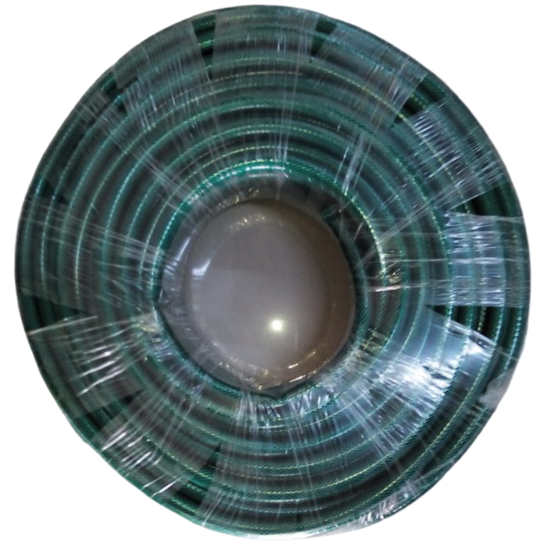 Manguera verde reforzada.