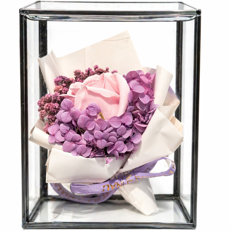 Arreglo Floral en Caja Transparente